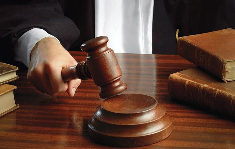 مغرب تايمز - بعد أن ظهر بالصوت والصورة "يرشي" الناخبين .. البراءة لمرشح "الأحرار" بكلميم