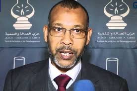 مغرب تايمز - بعد انتهاء ولايته .. رئيس جماعة يوقع لنفسه على قطعة أرضية بمساحة 162 متر مربع