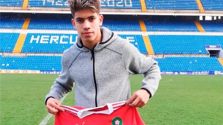 مغرب تايمز - برشلونة تضم المغربي الشاب "عبد الصمد الزلزولي"