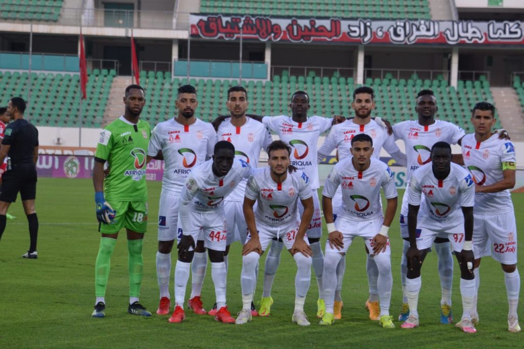 مغرب تايمز - غزالة سوس تندحر بأدرار أمام الوداد الرياضي