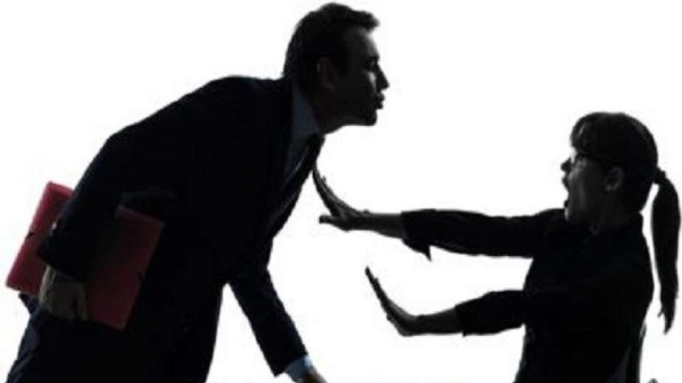 مغرب تايمز - "الجنس مقابل النقط".. الشرطة تحقق في ابتزاز أساتذة جامعيين لطالبات