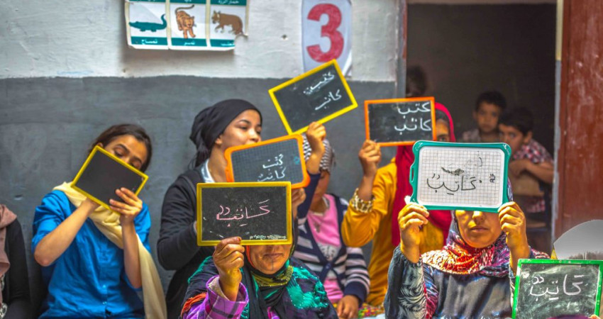 مغرب تايمز - شكيب بنموسى: 70في المائة من الشباب المغاربة أميين