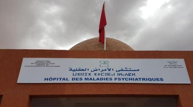 مغرب تايمز - مختل عقلي يضرم النار بجناح الأمراض العقلية بمستشفى إنزكان