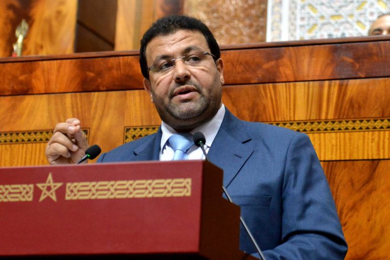 مغرب تايمز - أبودرار يرد على بنكيران :" يبدو أن أوراق الزبدة أفقدت الشيخ بوصلته"