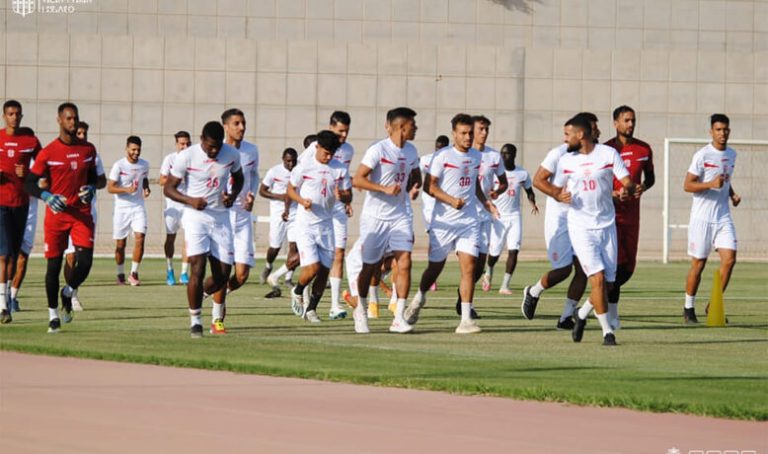 مغرب تايمز - مقابل 10 ملايين سنتيم " الذهبي " يفسخ عقده مع حسنية أكادير