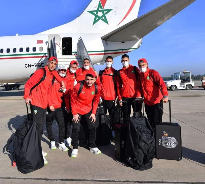 مغرب تايمز - المنتخب الوطني يشد الرحال صوب الكاميرون