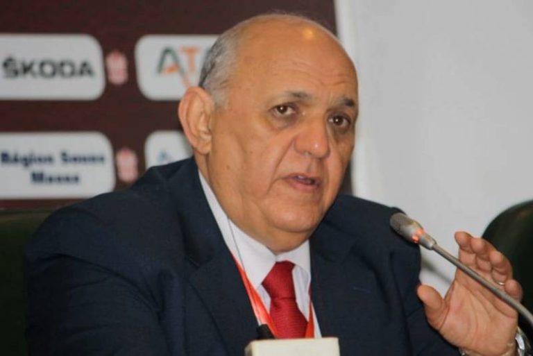 مغرب تايمز - نايضة في الحسنية لاعب أجنبي يرسل مساعد المدرب إلى مستعجلات أكادير