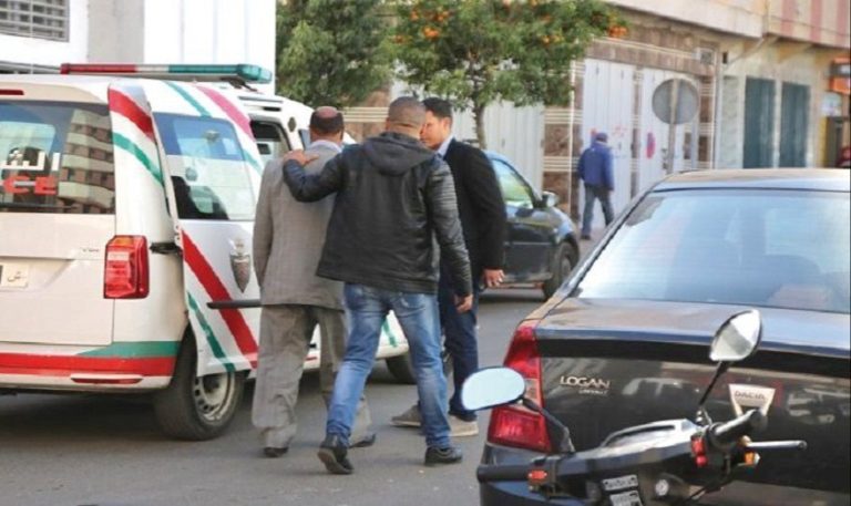 مغرب تايمز - اعتقال برلماني استولى على مبلغ يفوق 60 مليار بعد نصبه على"الأبناك" وتزوير نتائج PCR