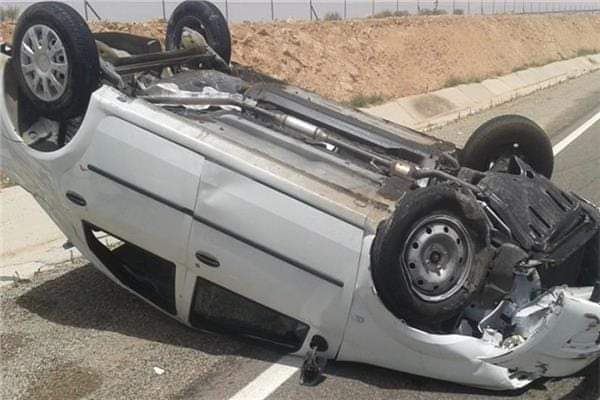 مغرب تايمز - إنقلاب سيارة " لوكاصيون " محملة بالمخدرات ضواحي آشتوكة آيت باها