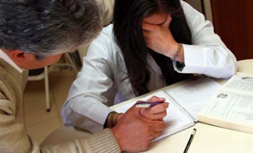 مغرب تايمز - الضحية تتنازل لأستاذ "الجنس مقابل النقط" مقابل7 ملايين !!