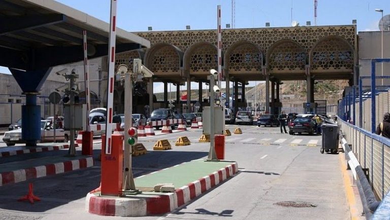 مغرب تايمز - الحموشي يرسل برقية تقضي بحذف كلمة"الحدودية" بمعبري سبتة ومليلية