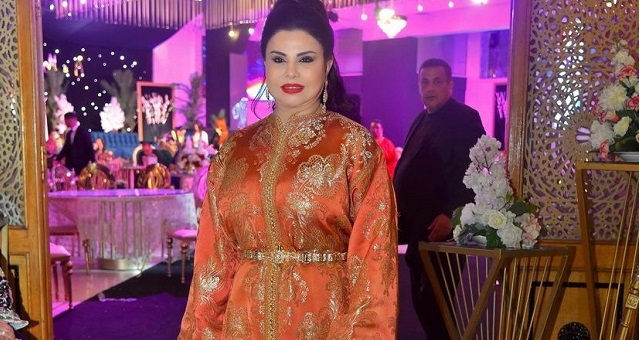 مغرب تايمز - لطيفة رأفت تظهر بقفطان عمره 65 عام (صور)