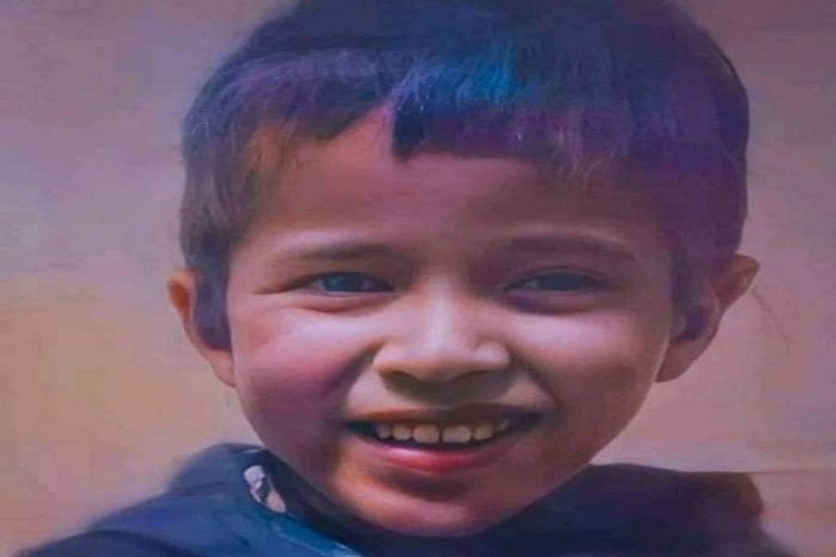 مغرب تايمز - قضية الطفل "ريان" تجمع قلوب مئات الملايين عبر العالم