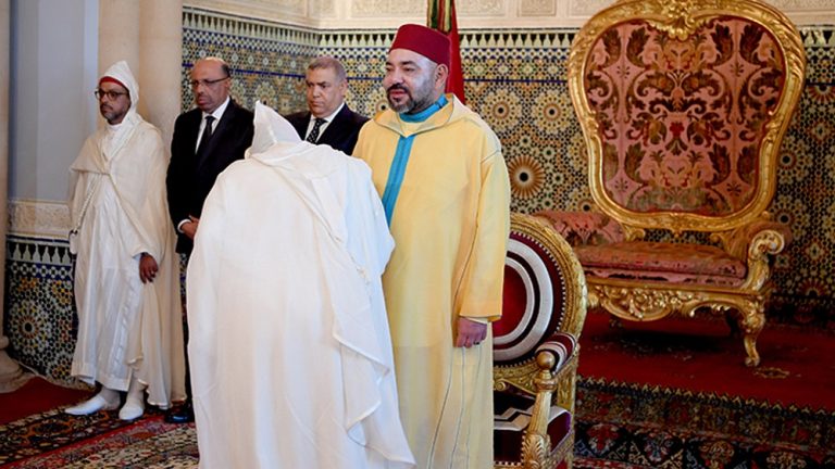 مغرب تايمز - الملك يعين قضاة جدد بعدد من محاكم المملكة