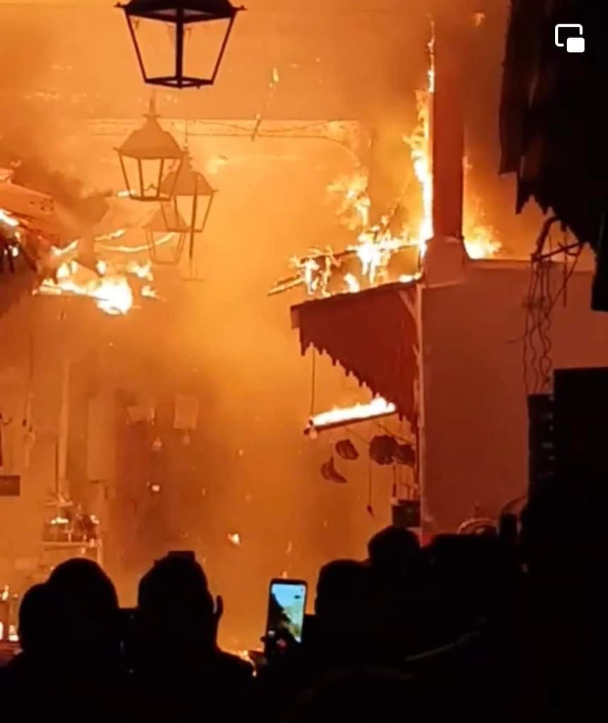مغرب تايمز - حريق مهول يهز سوق الرصيف بمدينة فاس