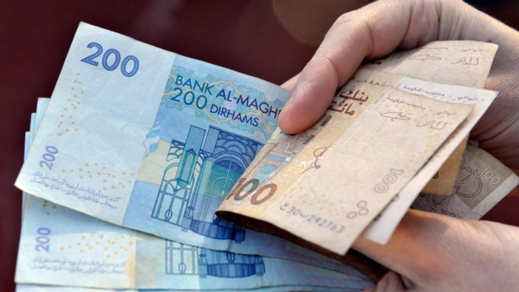 مغرب تايمز - إقتطاعات جديدة ستشمل "أجور" الموظفين الغير ملقحين