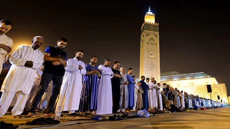 مغرب تايمز - هل سيتم إقامة صلاة التراويح في رمضان بالمساجد ؟