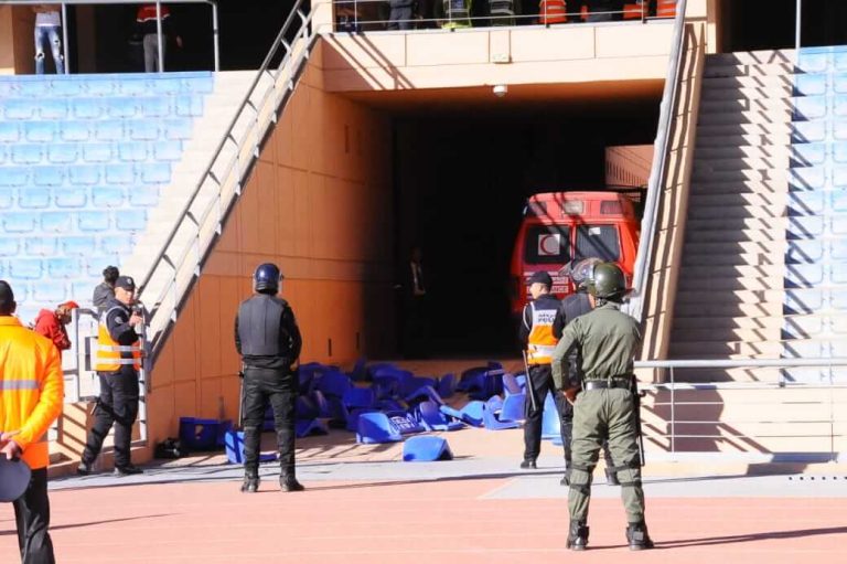 مغرب تايمز - إصابات في صفوف القوات العمومية بعد لقاء الحسنية والفتح الرباطي بأكادير