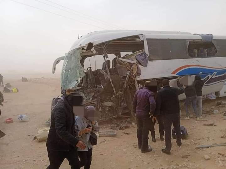 مغرب تايمز - وفاة وعشرات المعطوبين في حادثة سير خطيرة بالعيون