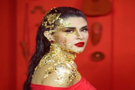 مغرب تايمز - سلمى رشيد تتعرض للهجوم بسبب أغنيتها الأخيرة