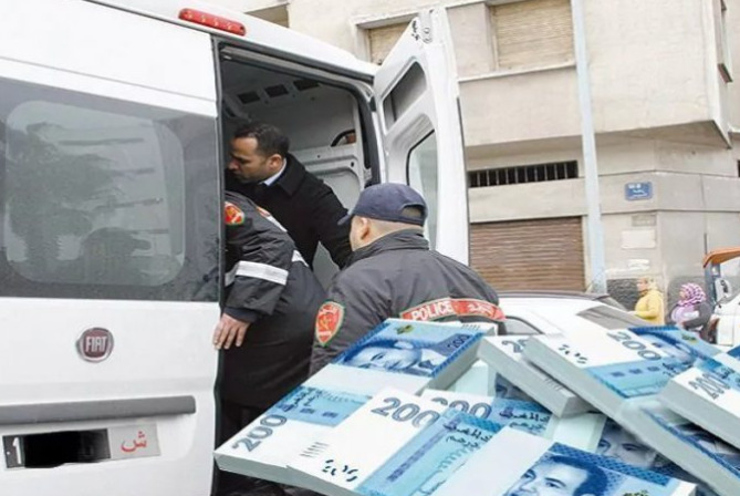 مغرب تايمز - السجن النافذ وغرامة 45 مليون للبرلماني "مول 63 مليار"