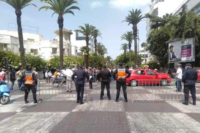 مغرب تايمز - في ظل التجاهل.. السلطات "تتأهب" لضمان حركة النقل