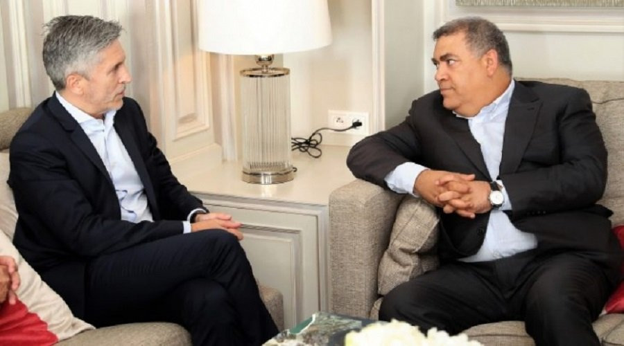 مغرب تايمز - لفتيت يجتمع بوزير الداخلية الإسباني لأول مرة بعد إنفراج الأزمة