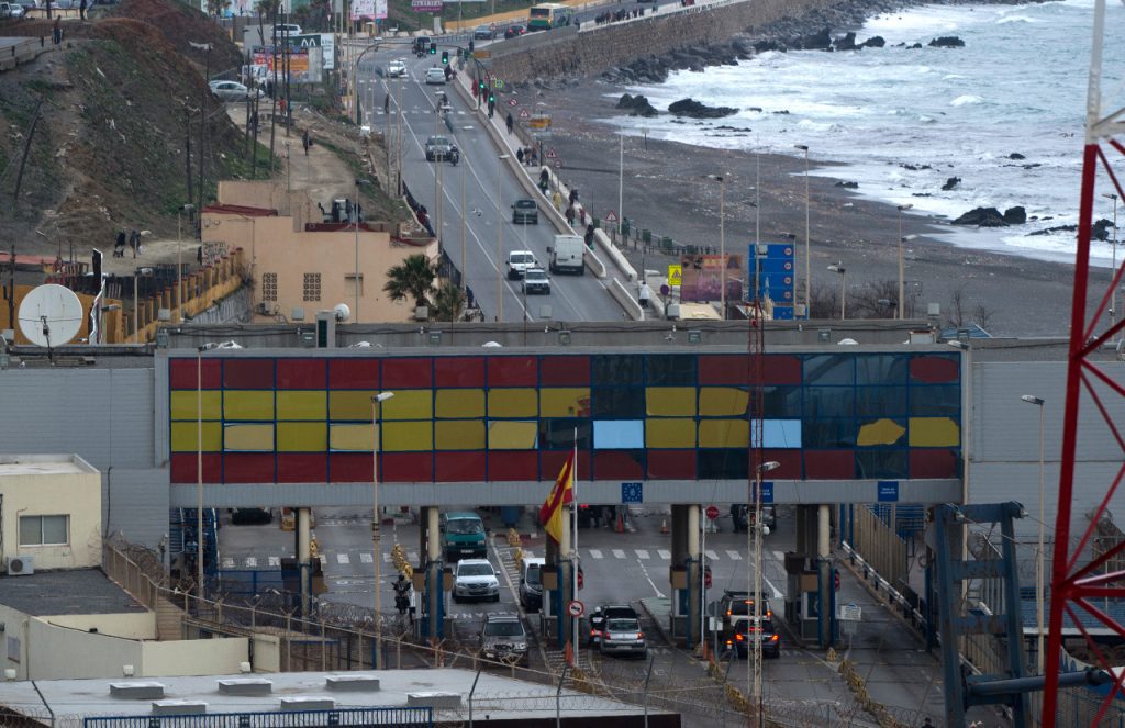 مغرب تايمز - قريبا فتح كامل للحدود بين المغرب وإسبانيا