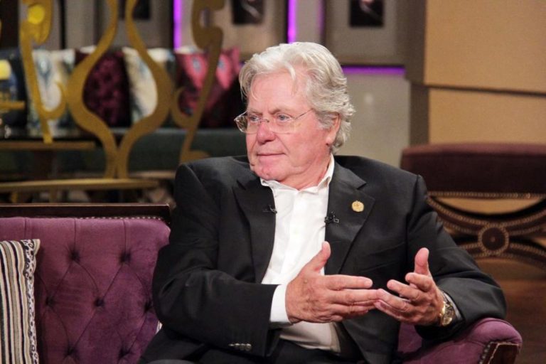 مغرب تايمز - حسين فهمي رئيس مهرجان القاهرة السينمائي