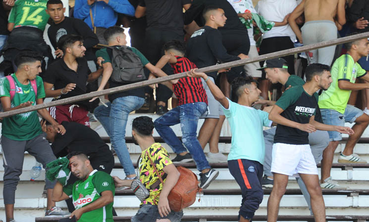 مغرب تايمز - الداخلية تحث المسؤولين على تتبع برمجة المباريات ومواجهة الشغب
