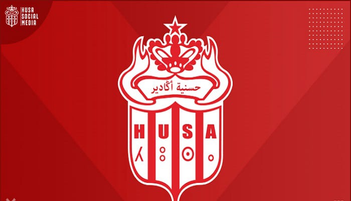 مغرب تايمز - عدم صرف مستحقاتهم المالية يوقف تداريب فريق حسنية أكادير