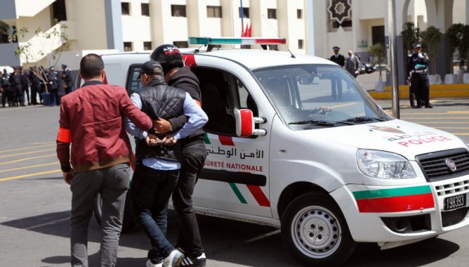 مغرب تايمز - أكادير.. إعتقال طالب جامعي يهدد أستاذة "أجنبية" بالتصفية الجسدية