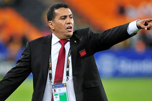 مغرب تايمز - جماهير الرجاء البيضاوي تنتفض ضد رشيد الطاوسي