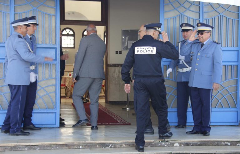 مغرب تايمز - التحقيق في ثروة موظف " الديوانة " البالغة مليار و 364 مليونا