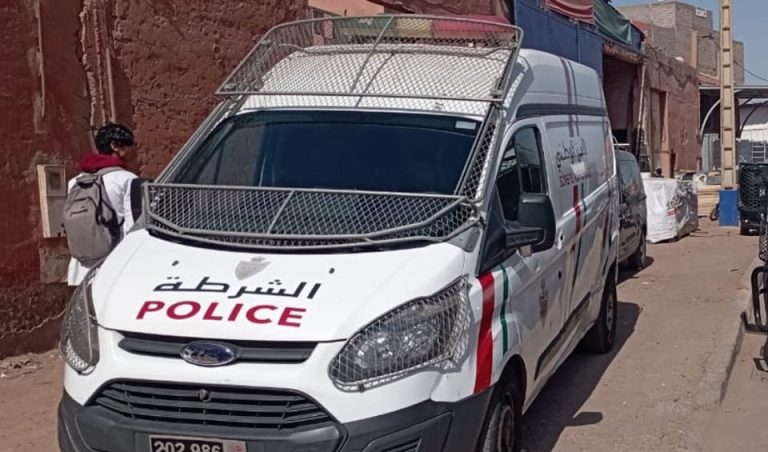 مغرب تايمز - توقيف مول " الكاط كاط " عرض أجنبية للسرقة بالخطف في أكادير