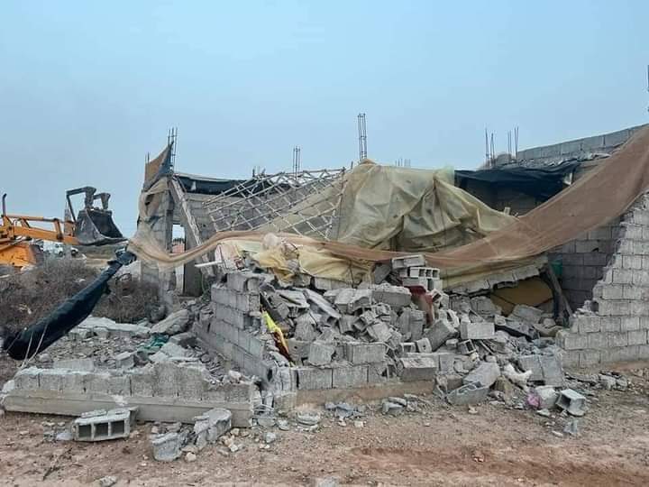 مغرب تايمز - الجرافات تهدم " تجزئات سكنية عشوائية " بآشتوكة آيت باها