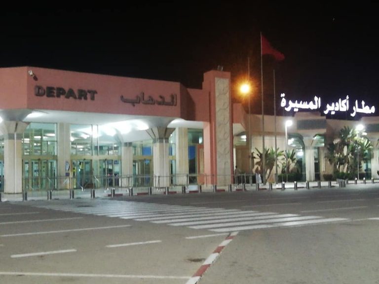 مغرب تايمز - رحلات أسبوعية"مكثفة" لترحيل المهاجرين غير الشرعيين من كناريا إلى أكادير