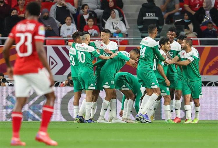 مغرب تايمز - النسور الخضر تلتقي الأهلي في قمة عصبة الأبطال