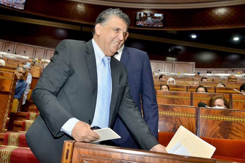 مغرب تايمز - حماة المال العام "ينتفضون" أمام وزارة العدل