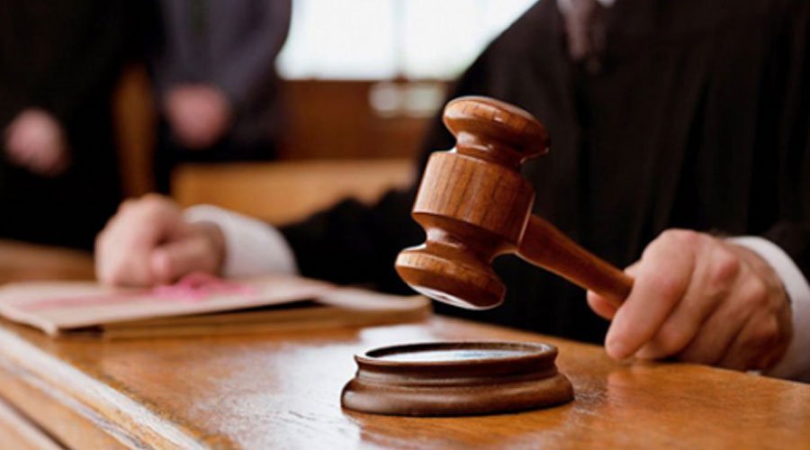 مغرب تايمز - القضاء يجرد برلماني بارز من عضويته