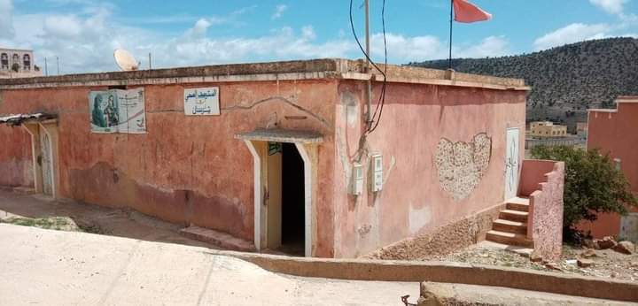 مغرب تايمز - عيب وعار من بلدة رئيس الحكومة مستوصف صحي أشبه الأطلال