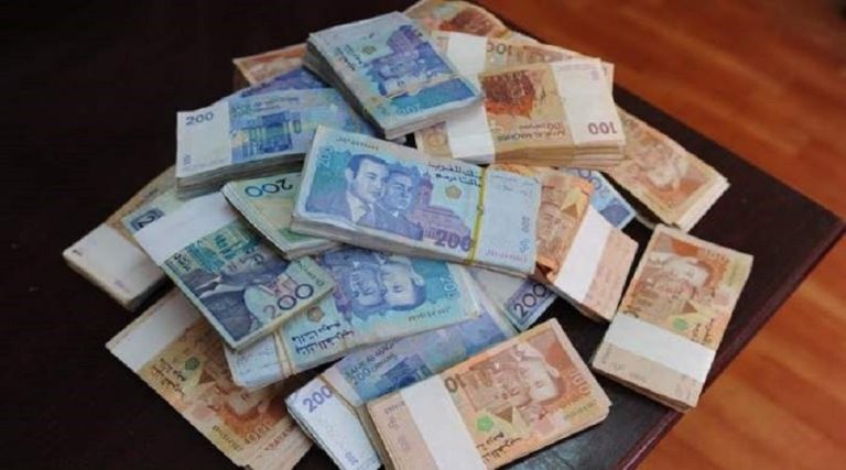 مغرب تايمز - توقيف عدل موثق "معروف" اثر اختلاسه المجلس الجهوي للعدول
