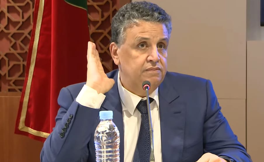 مغرب تايمز - وهبي يعفي الكاتب العام لوزارة العدل من مهامه