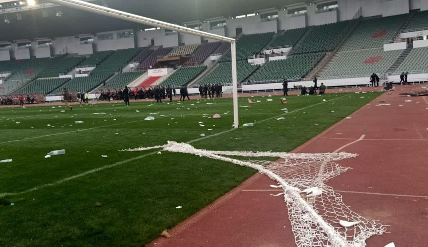 مغرب تايمز - توقيف أطباء في أحداث "شغب" مركب مولاي عبد الله