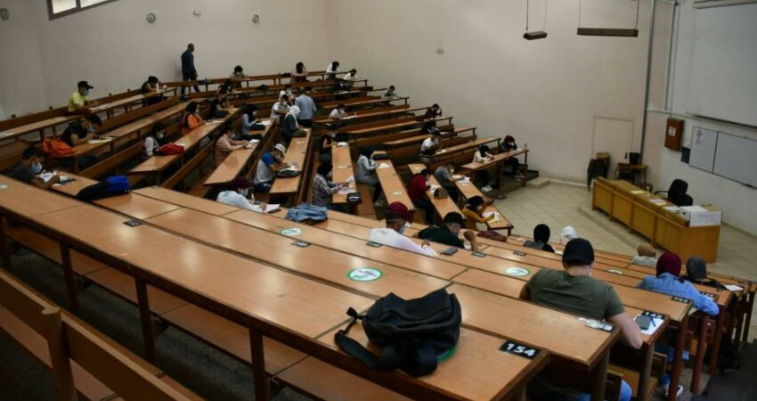 مغرب تايمز - الطرد يهدد طلبة أوكرانيا المغاربة وأسرهم تستنجد بالحكومة