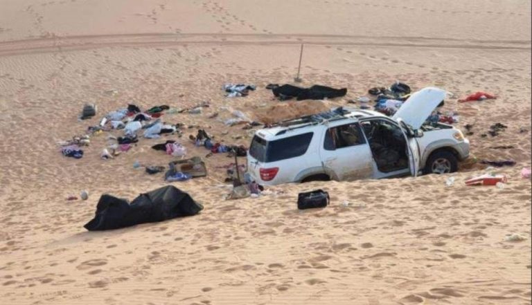 مغرب تايمز - شاهد.. سوداني يوثق لحظاته الأخيرة ورفيقيه قبل وفاتهم بصحراء ليبيا