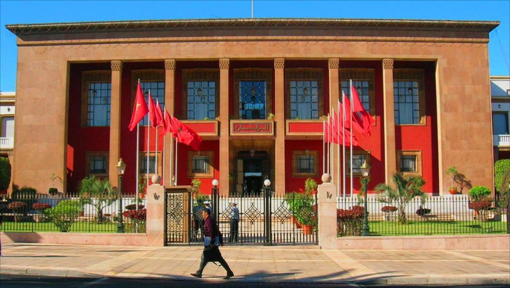 مغرب تايمز - لجنة برلمانية تعقد اجتماعا لتدارس مستجدات موسم الحج بحضور وزير الأوقاف