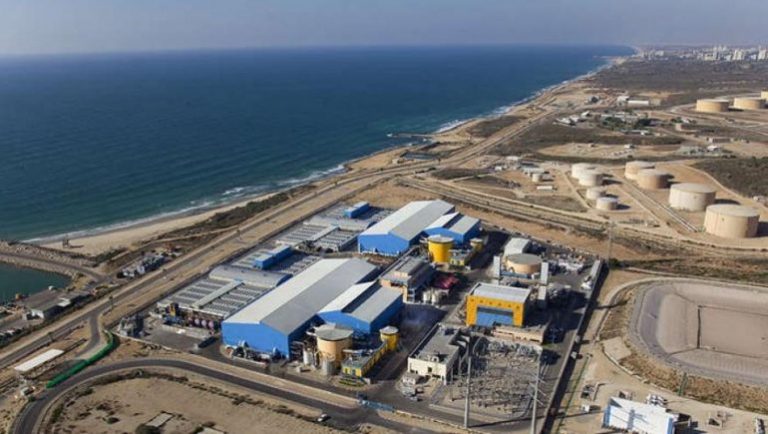 مغرب تايمز - مواجهة ندرة الموارد المائية.. الحكومة تراهن على تحلية مياه البحر