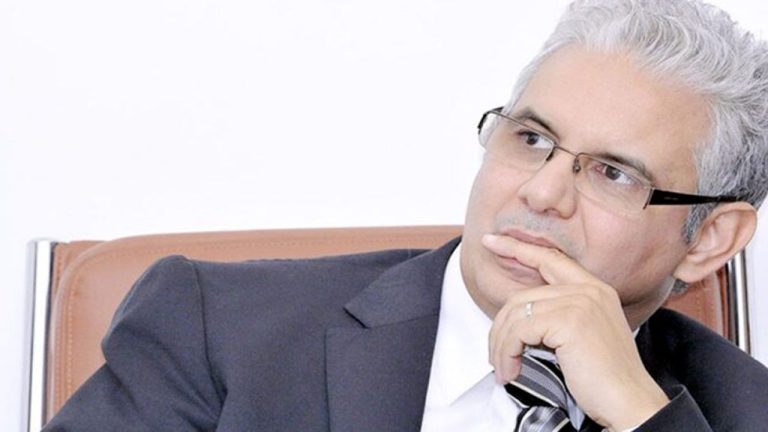 مغرب تايمز - حزب الاستقلال على صفيح ساخن: سبّ وشتم وقذف الرئيس بقنينة يُنْذرُ بحرب "طاحنة"