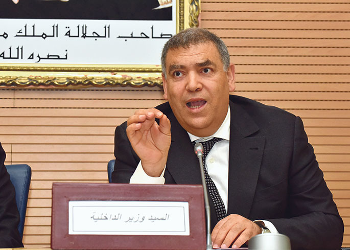 مغرب تايمز - لفتيت ينهي "فوضى" التدبير المفوض بالجماعات المحلية